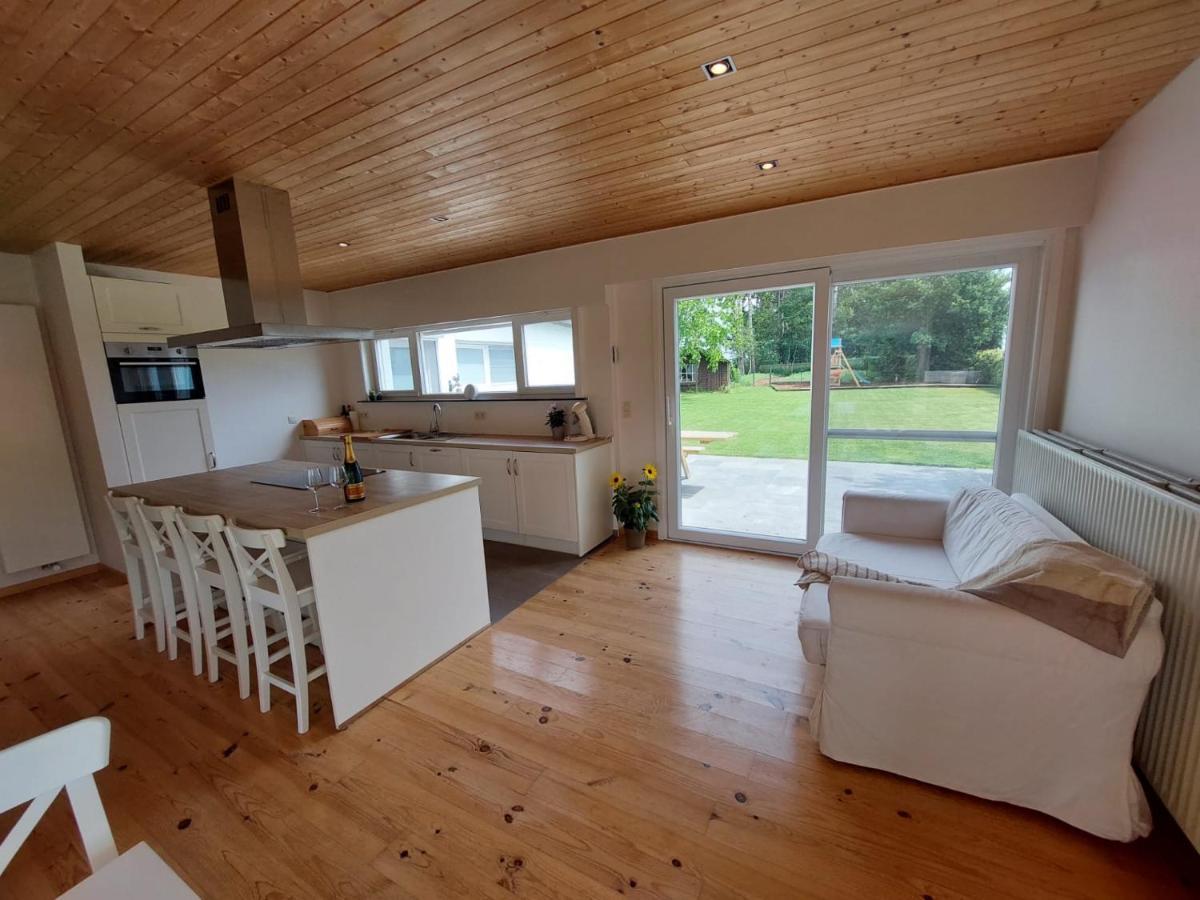Vakantiewoning Met Permanent Verwarmd Zwembad En Sauna Koekelare Ngoại thất bức ảnh